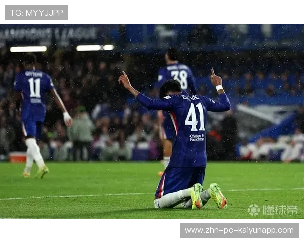 切尔西汤森断球后直塞锋线单刀建功,英超精彩瞬间再现 切尔西汤森断球后直塞锋线单刀建功,英超精彩瞬间再现