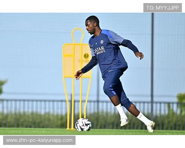 巴黎圣日耳曼反击回合，登贝莱直插禁区